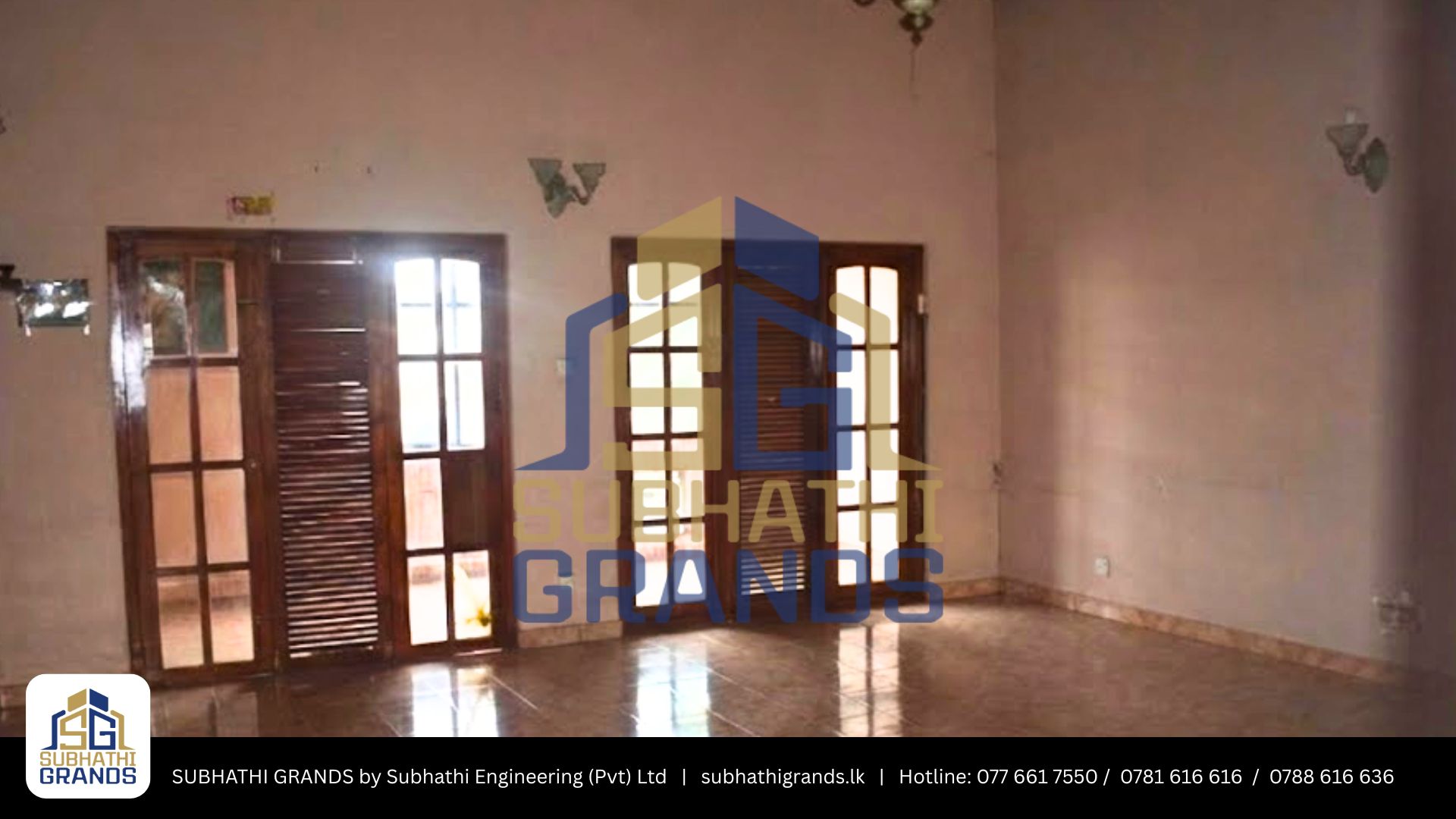 3-Story Commercial Building with Luxury Apartment: Mawathagama Town | මාවතගම නගරයෙන් ව්‍යාපාරික ස්ථානයක් සහ නිවසක්
